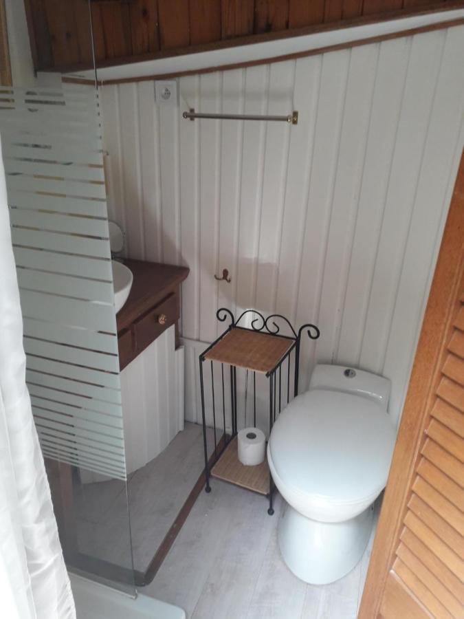 Peniche Caroline Bed and Breakfast Capestang Exteriör bild