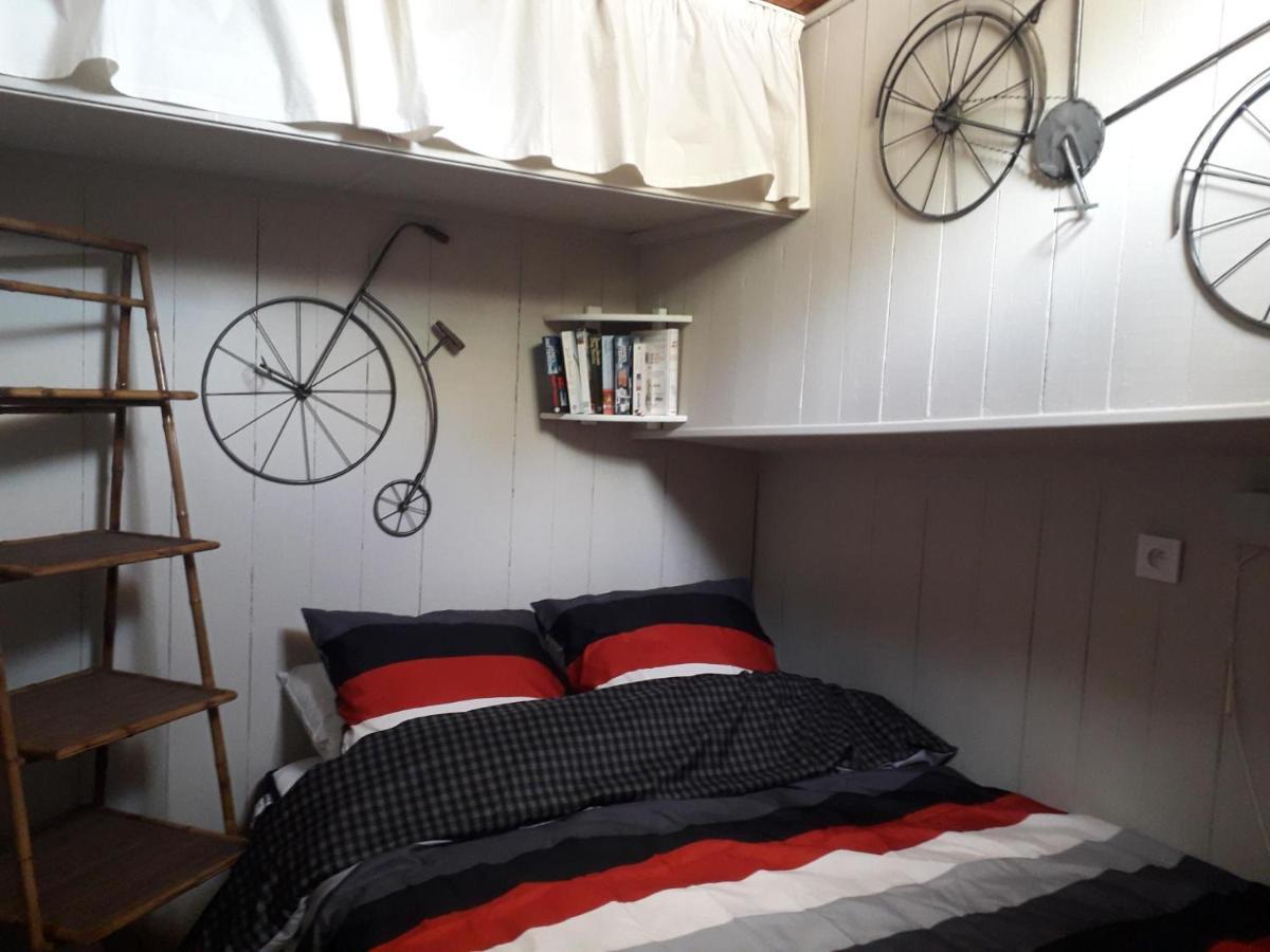 Peniche Caroline Bed and Breakfast Capestang Exteriör bild